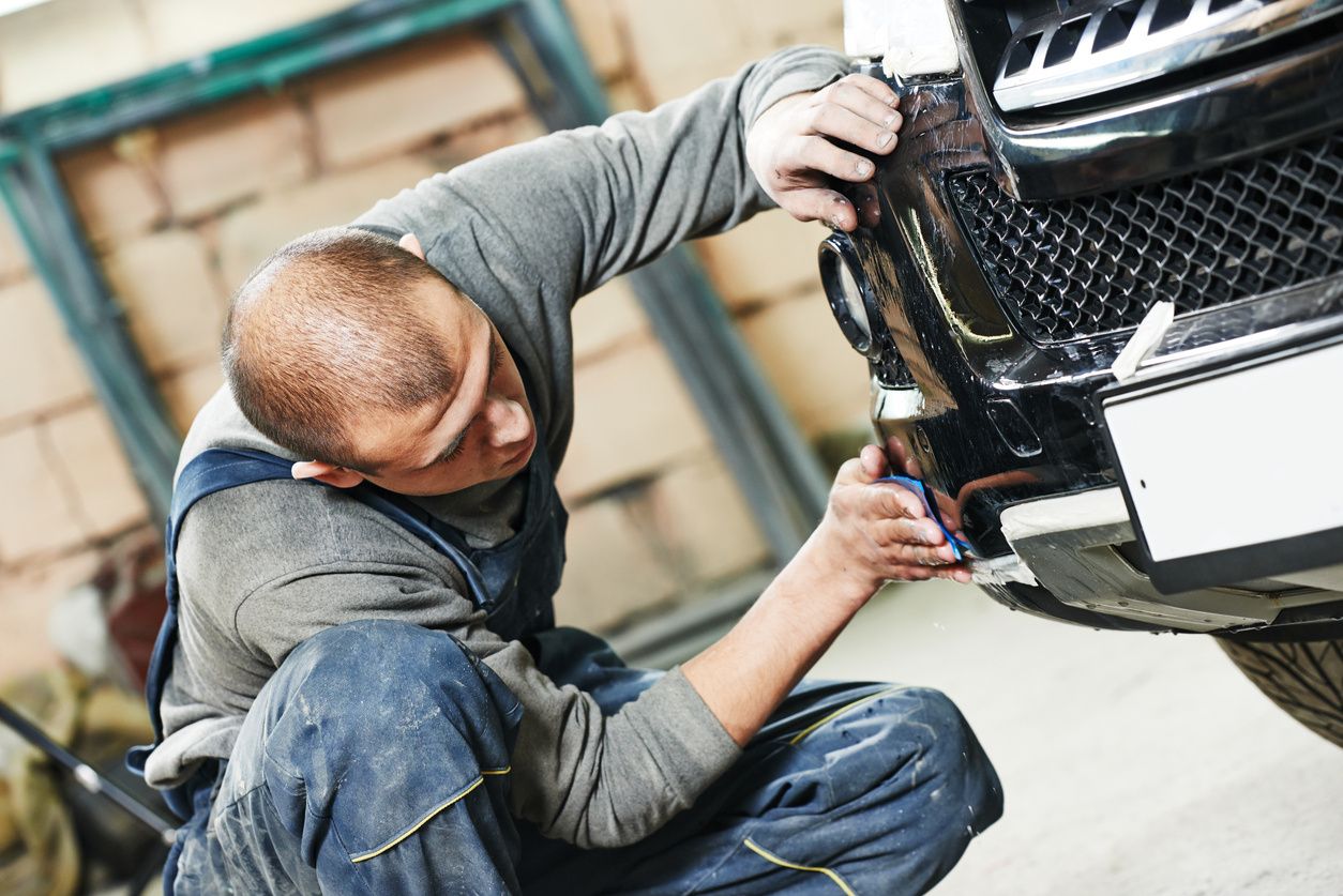 car scratch repair-sanding
