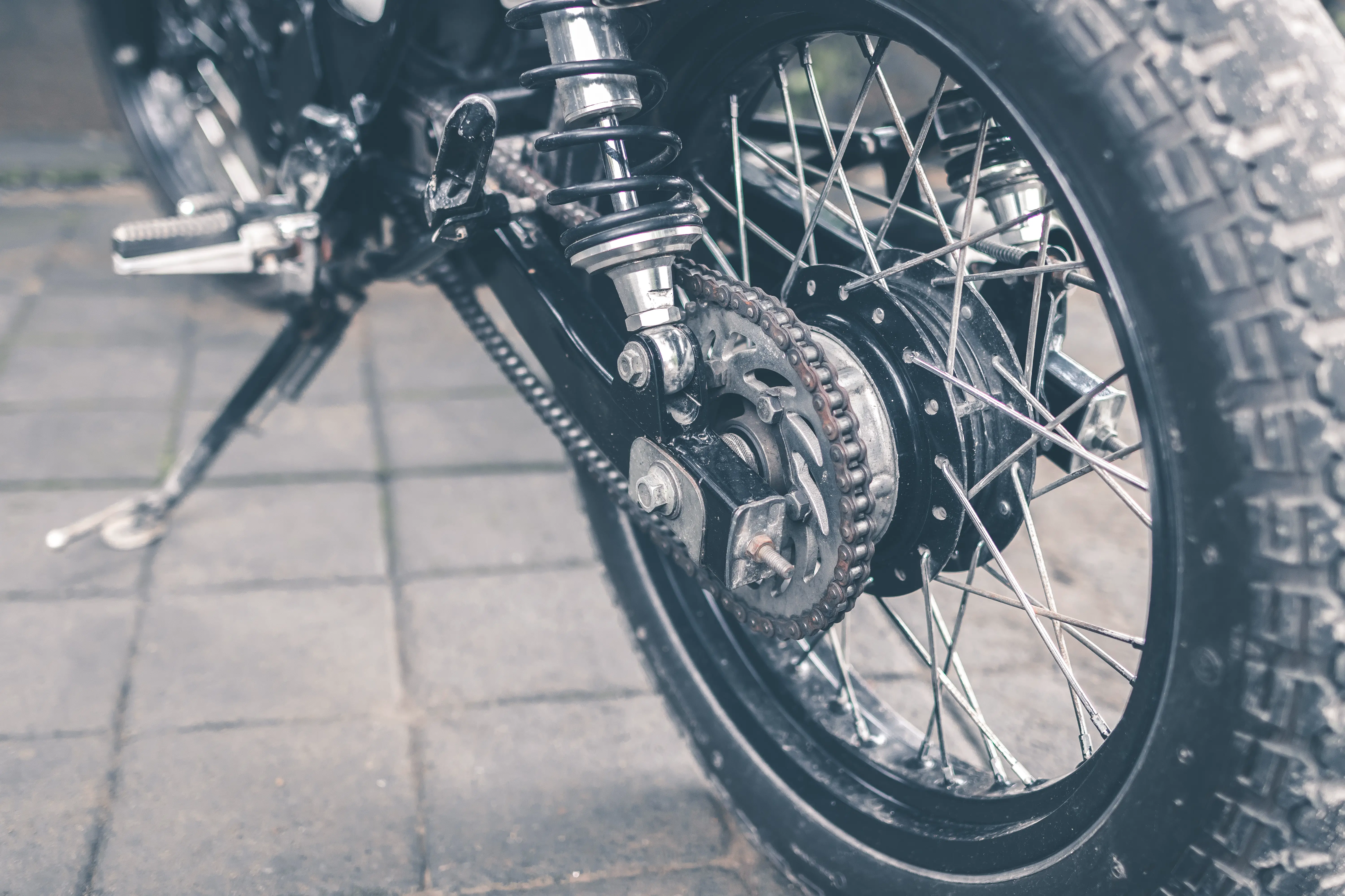 how-to-change-motorcycle-tire
