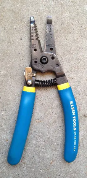 Types of Pliers - Wire strippers