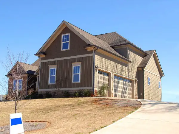 Garage Door Maintenance House on the Hill