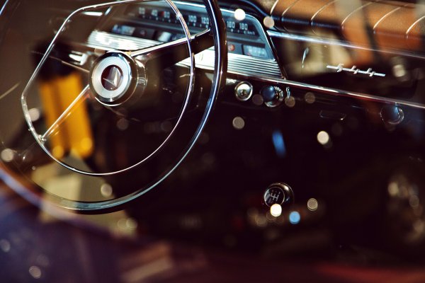 Retro steering wheel